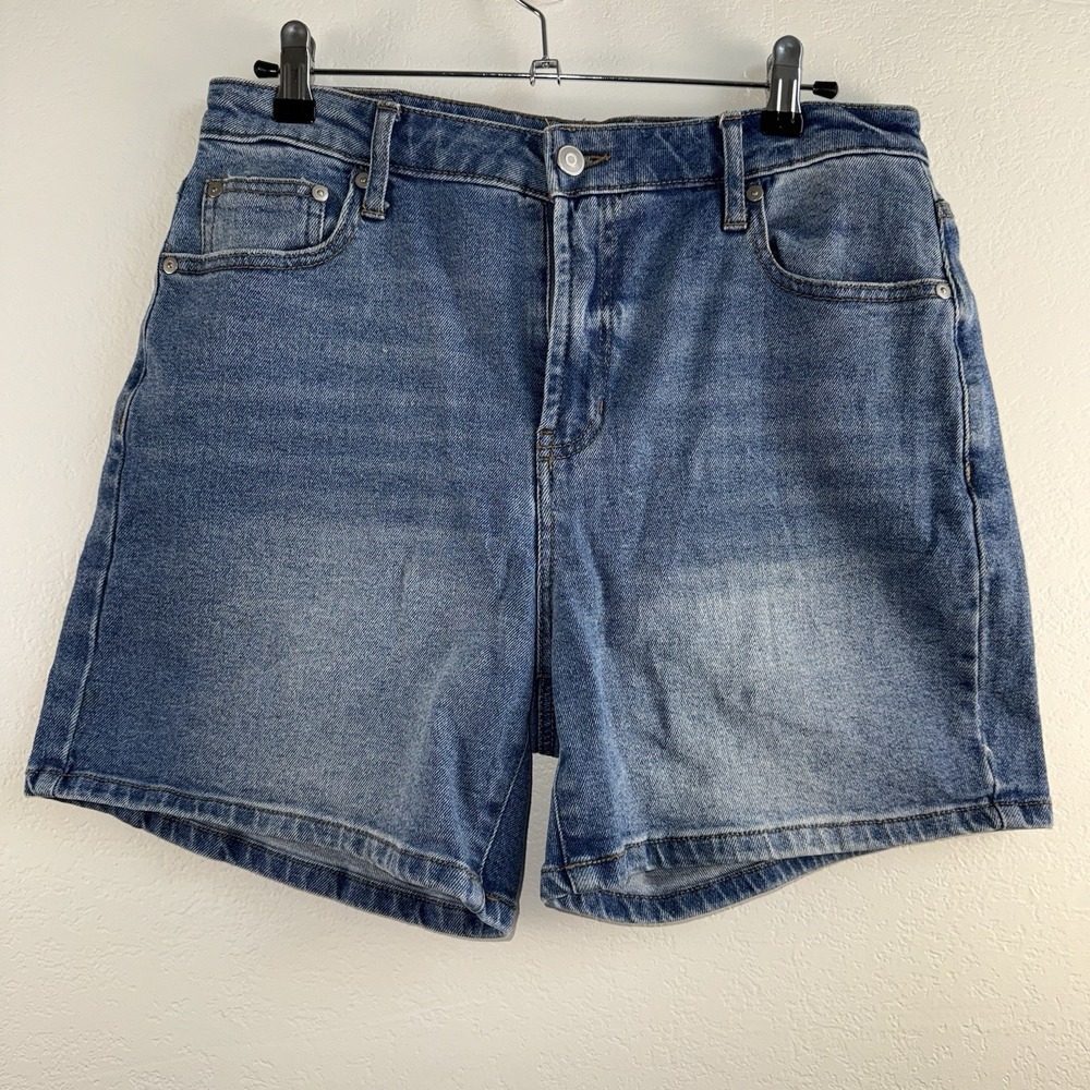 BCBGeneration Boyfriend Denim Jean Shorts Womens 11/30 Blue Mid Rise Stretch EUC